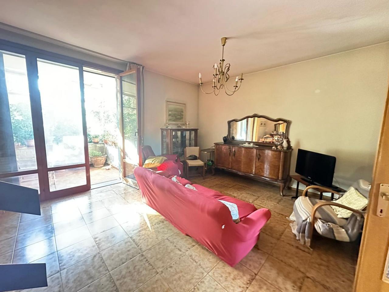 Vendita Pentavani, Follonica foto