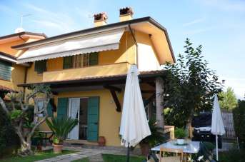 Venta Trivani, Forte dei Marmi Venta Trivani, Forte dei Marmi