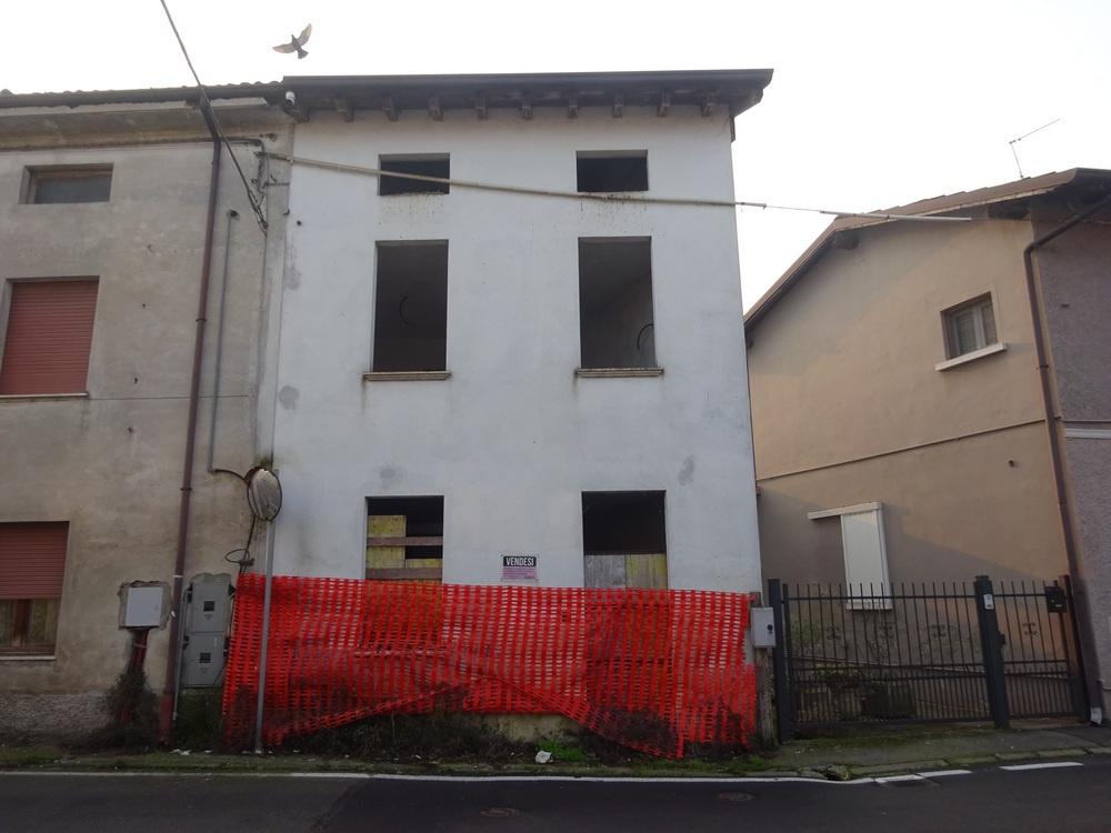 Vendita Pentavani, Offlaga foto