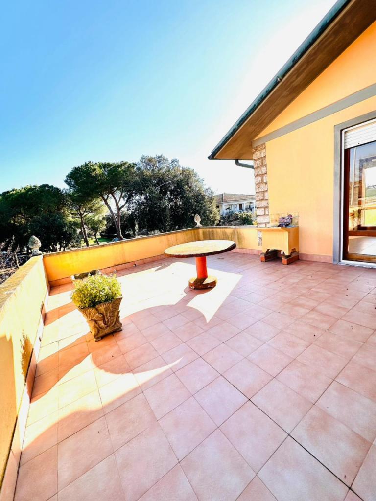 Verkauf Vier zimmer, Follonica foto