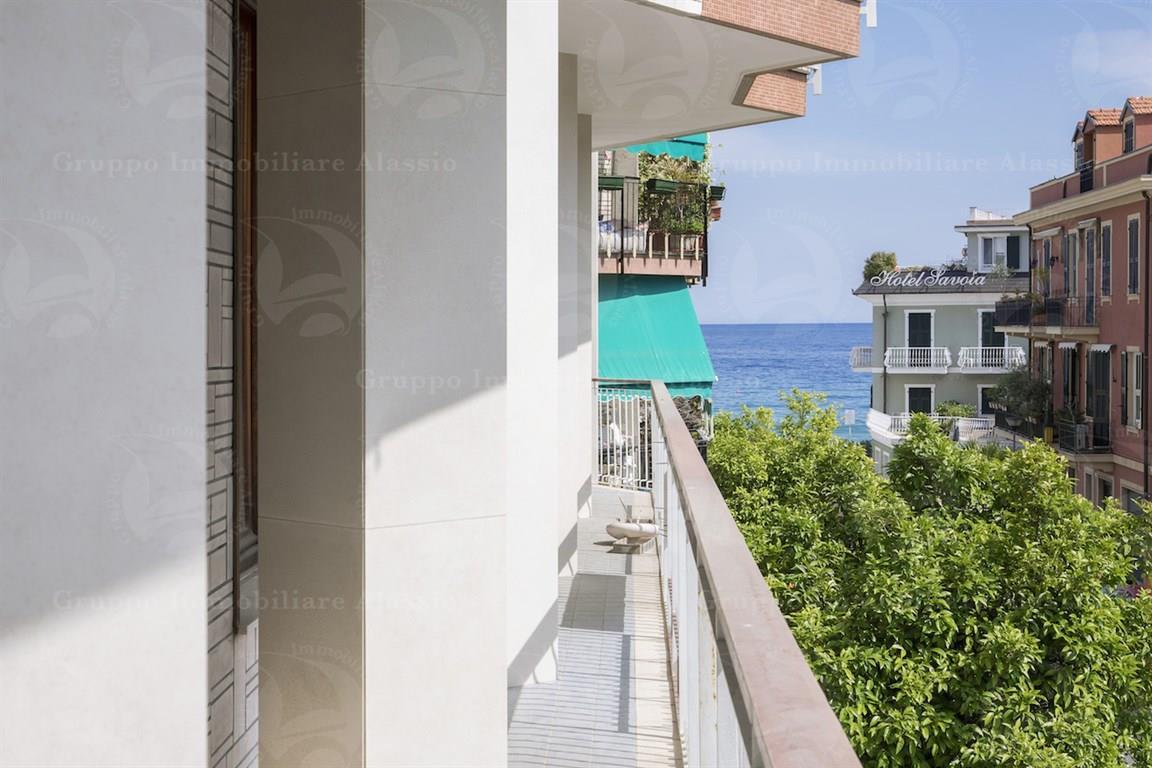 Vendita Pentavani, Alassio foto