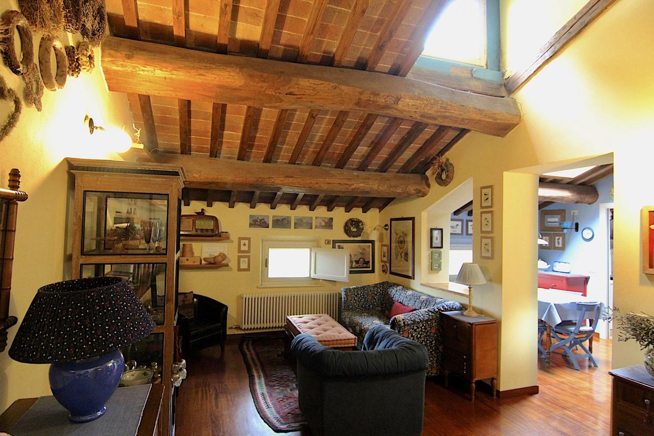 Vendita Esavani, Siena foto