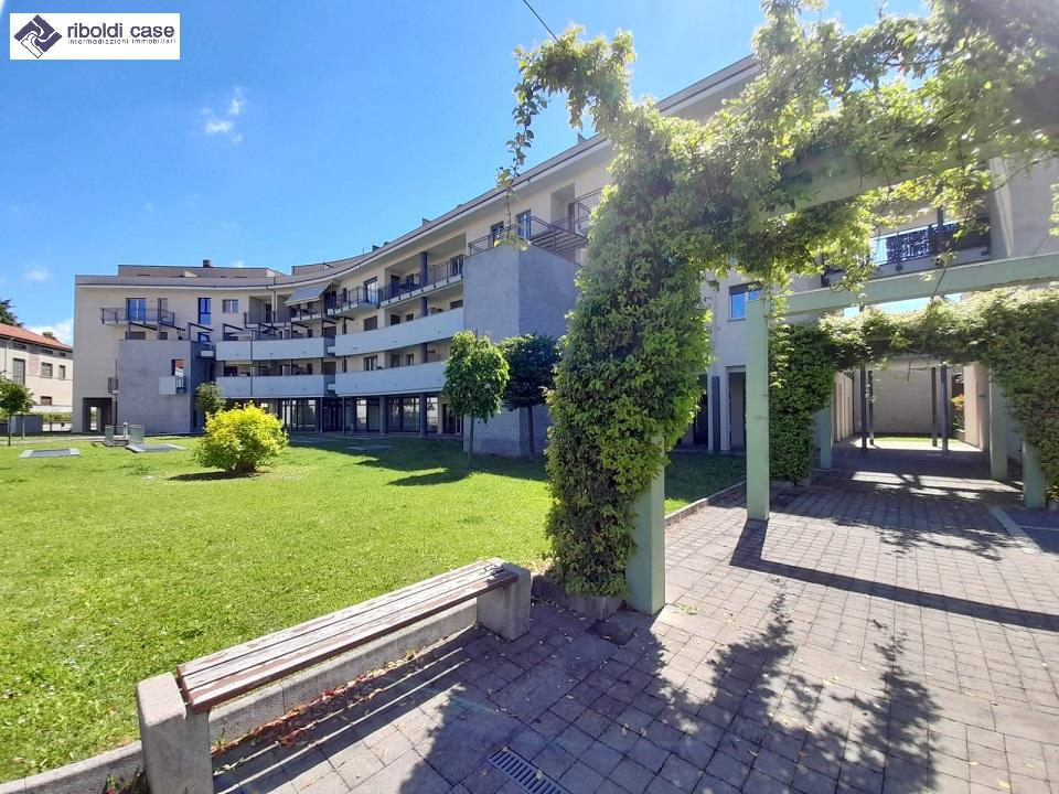 Affitto Monovano, Carugo foto