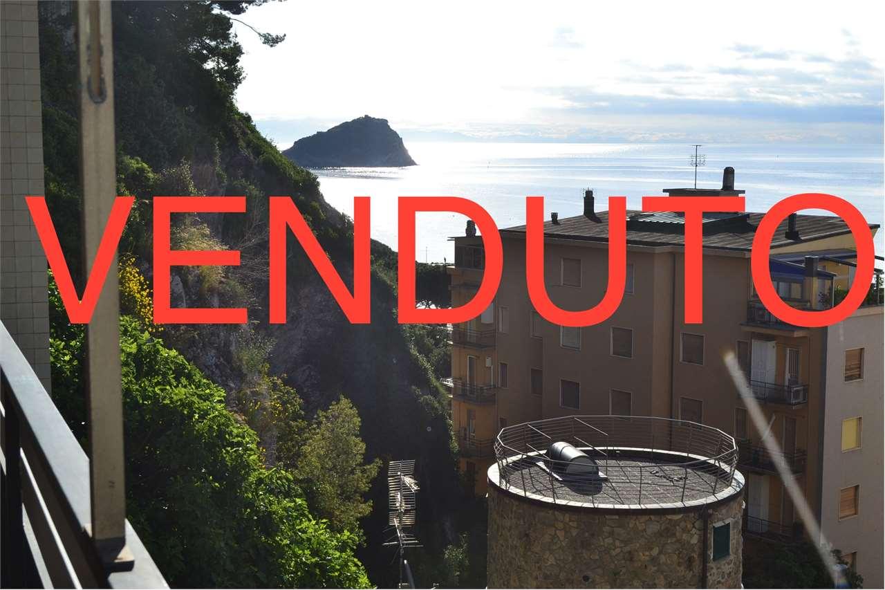 Vendita vendita, Spotorno foto