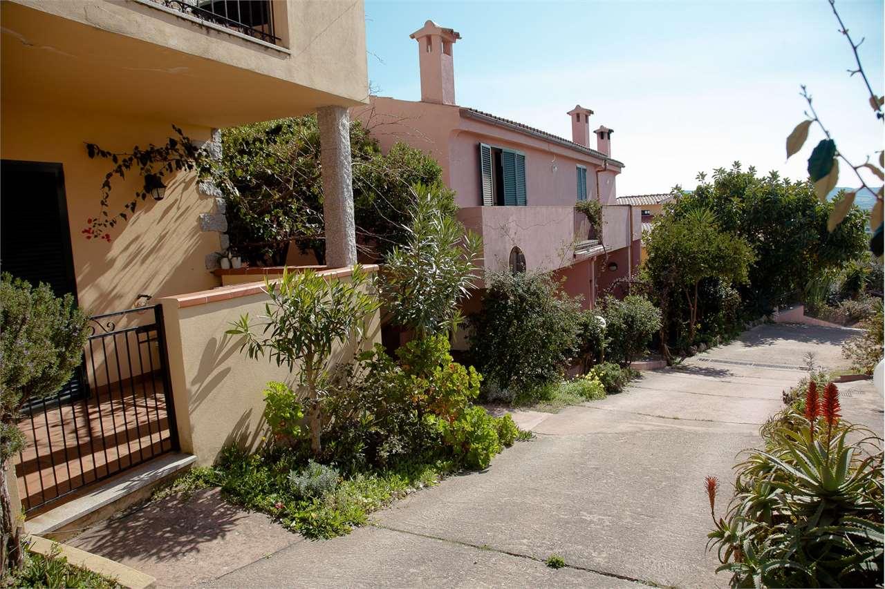 Affitto affitto, Badesi foto