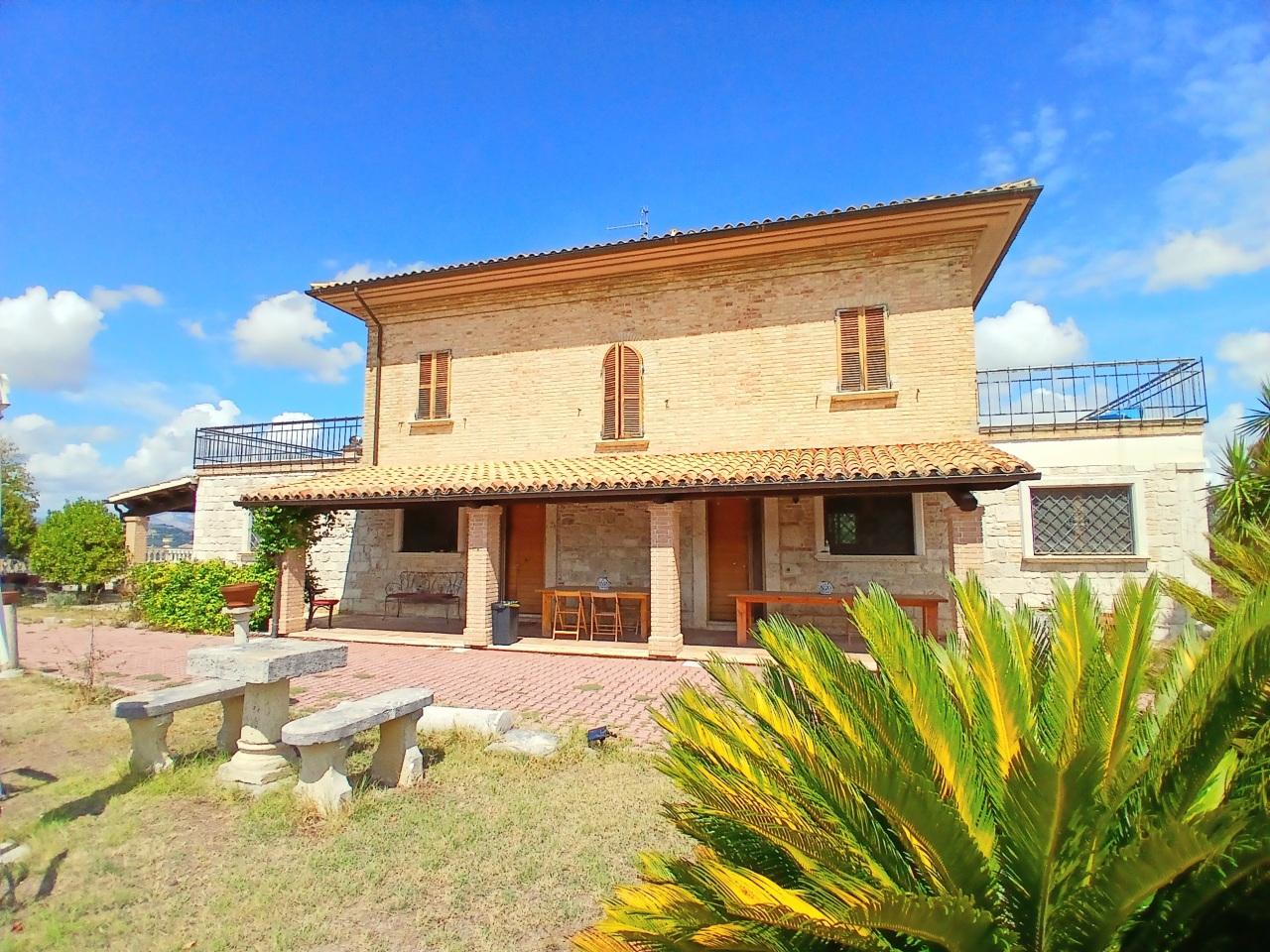 Venta Multivani, Ancarano foto