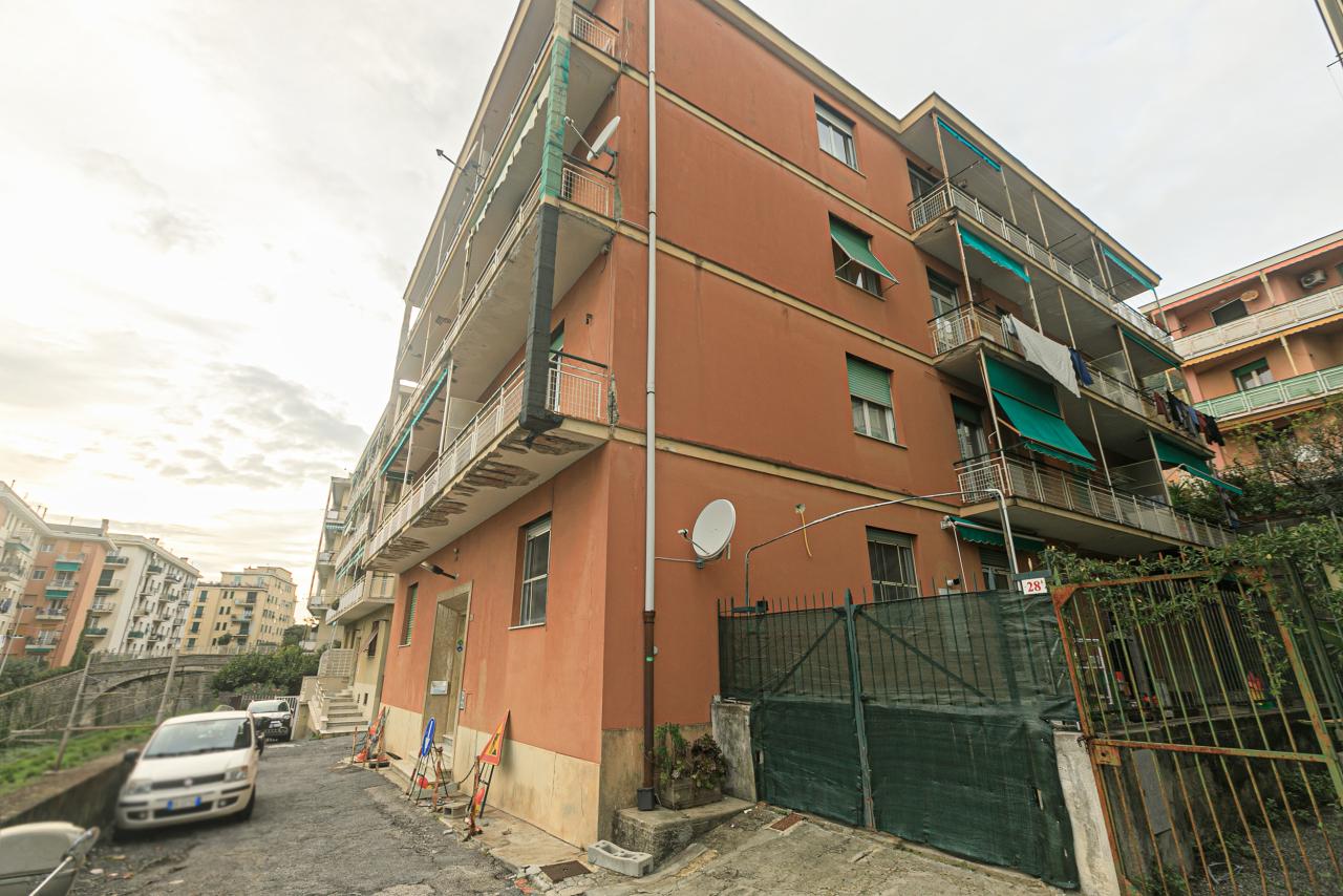 Vendita Quadrivani, Genova foto