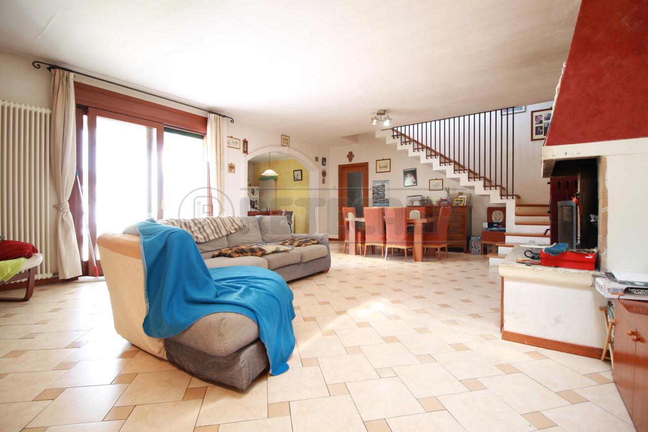 Vendita Multivani, Montebello Vicentino Vendita Multivani, Montebello Vicentino foto