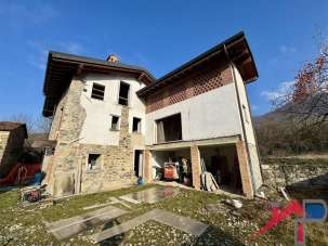 Vendita Rustico / Casale, Caprino Bergamasco