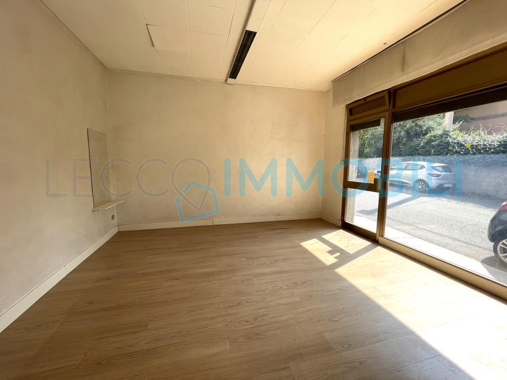 Vendita Negozio, Lecco foto
