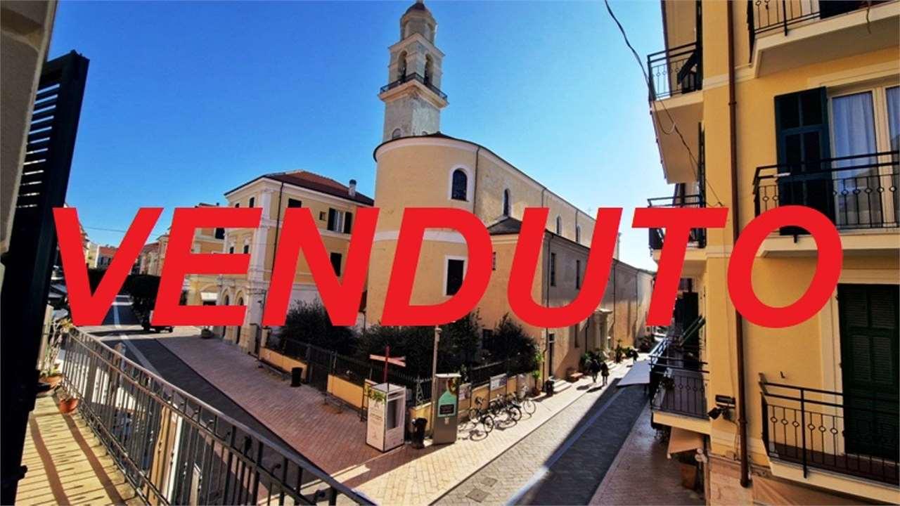 Vendita vendita, Diano Marina foto