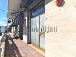 Affitto 1 vetrina, Catanzaro Affitto 1 vetrina, Catanzaro