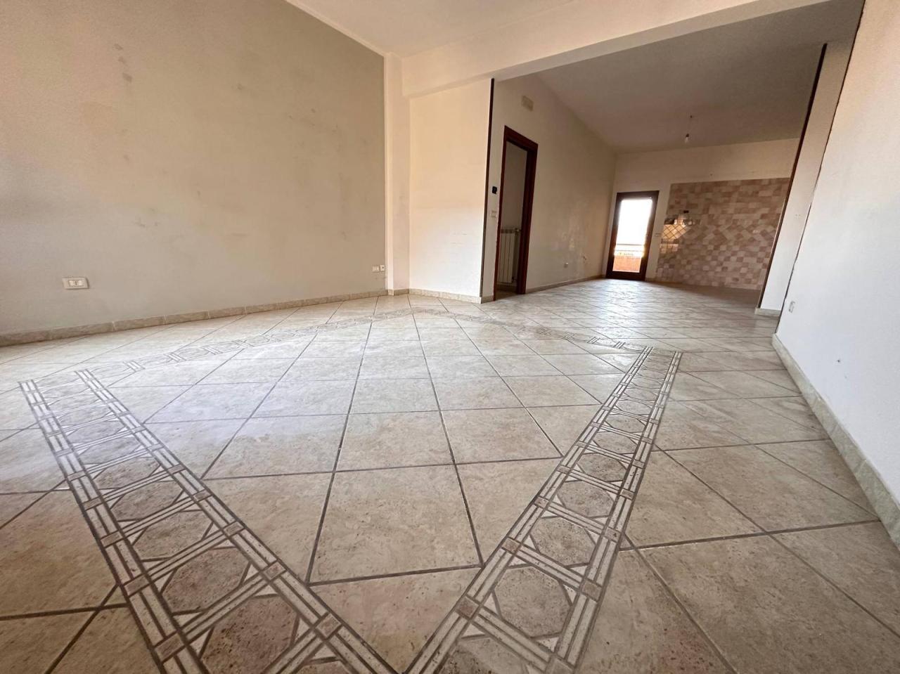 Vendita Appartamento, Curti foto
