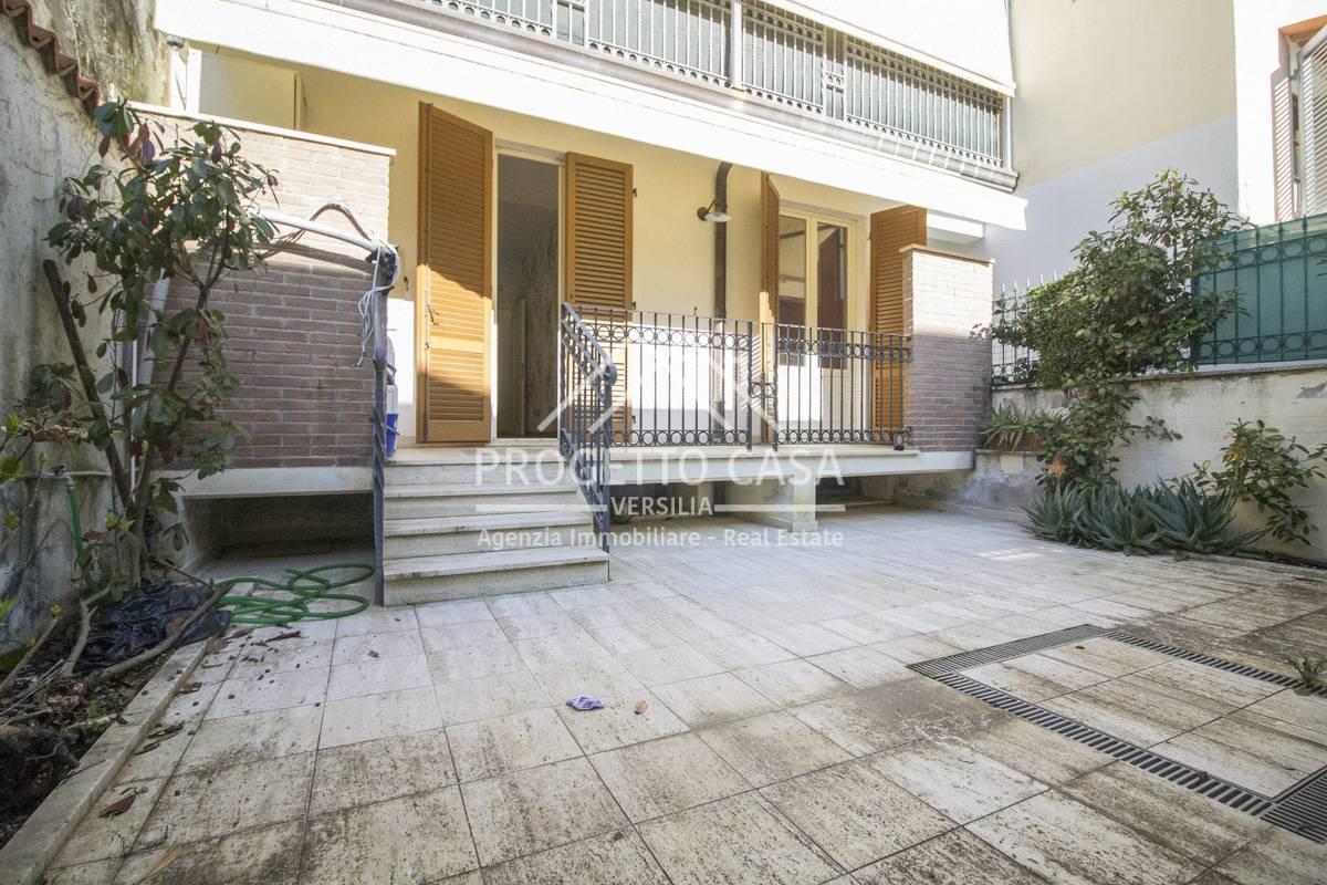 Vendita Appartamento, Viareggio foto