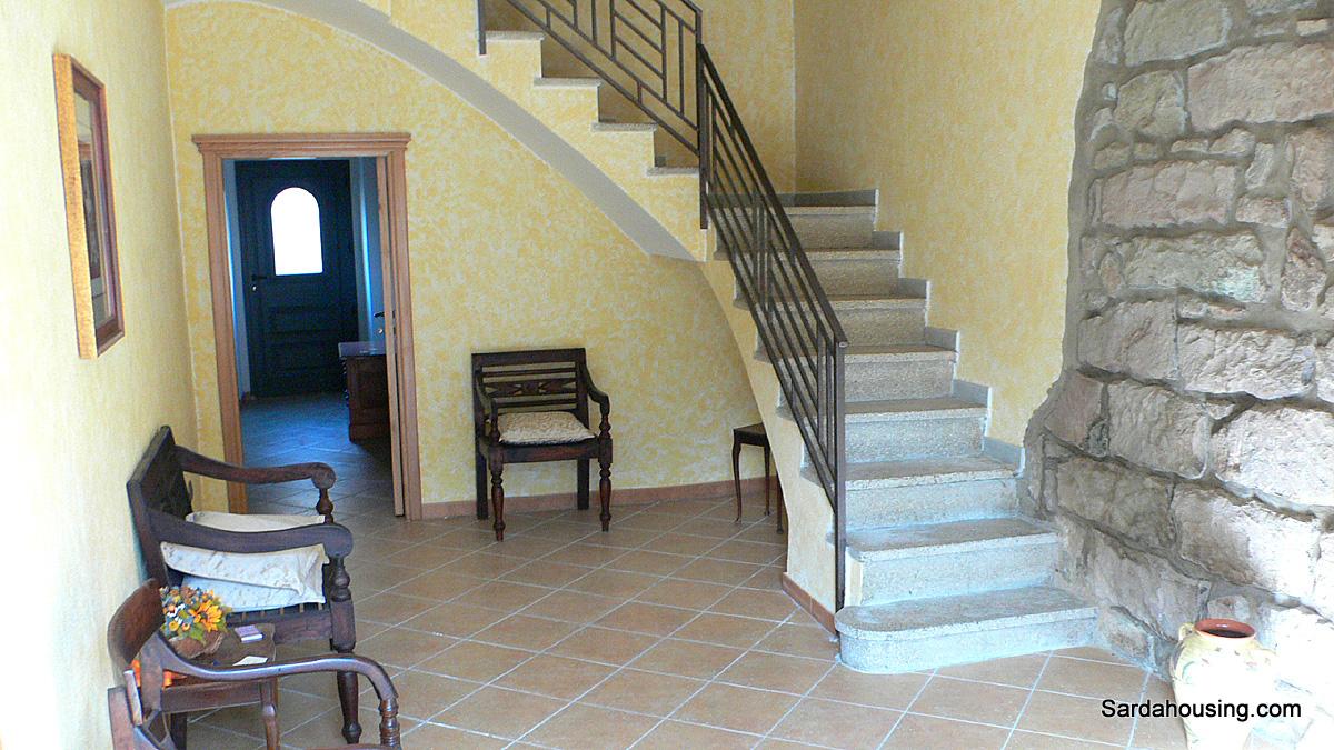 Verkauf Pentavani, Oschiri foto