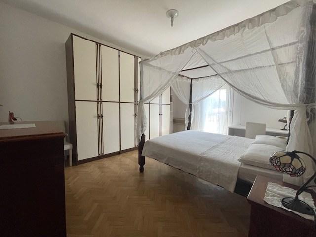 Rent false, Brescia foto