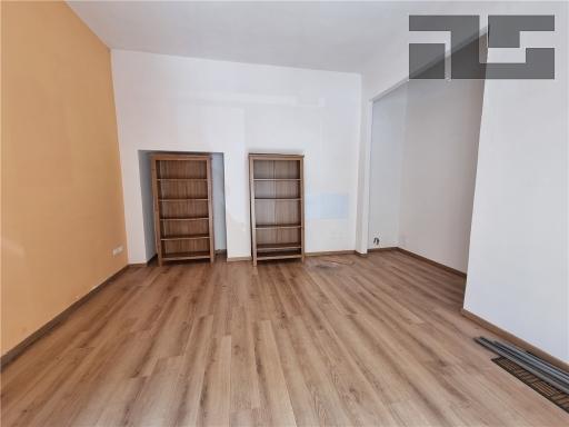 Affitto COMMERCIALE, Firenze foto