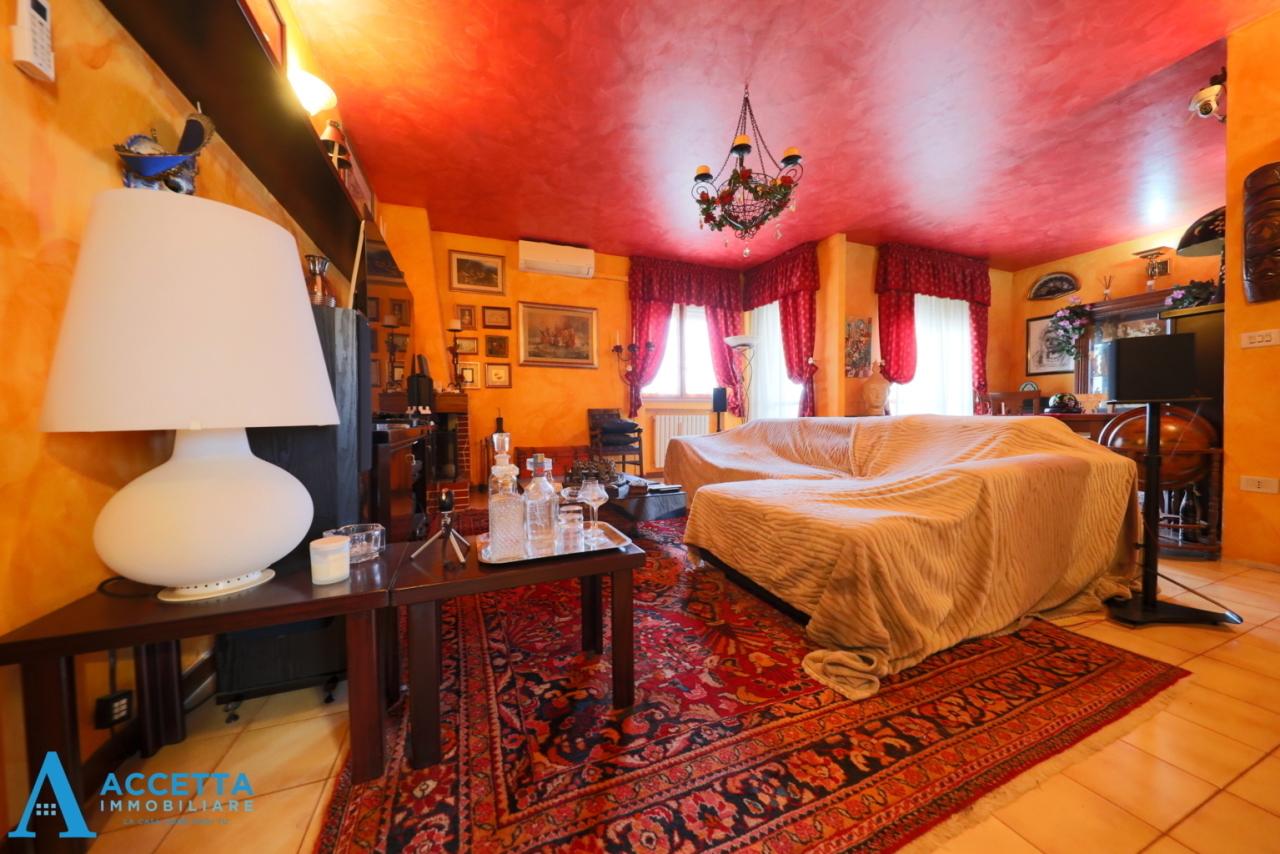 Vendita Trivani, San Giorgio Ionico Vendita Trivani, San Giorgio Ionico foto