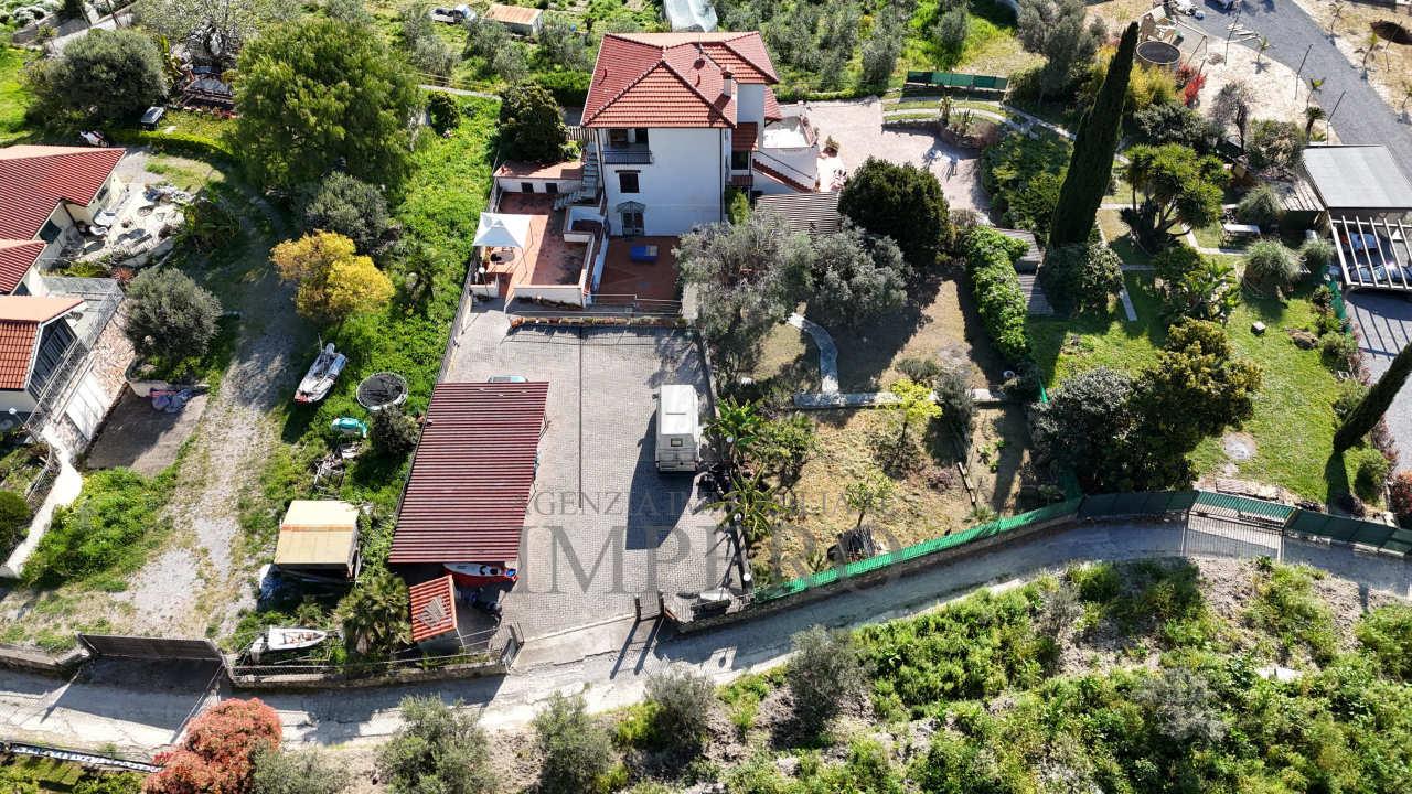 Vendita Multivani, Bordighera foto