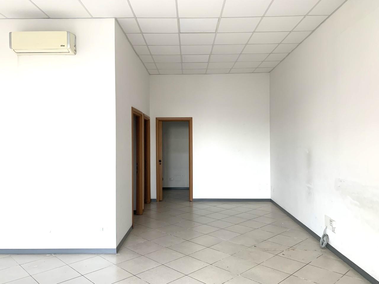 Affitto Locali commerciali, Anagni Affitto Locali commerciali, Anagni foto