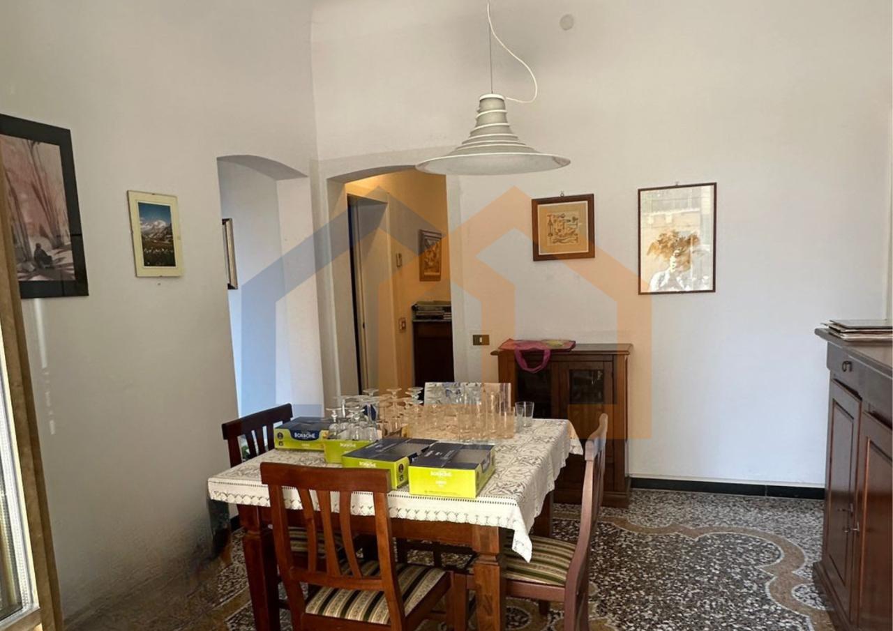 Affitto Quadrivani, Savona Affitto Quadrivani, Savona foto