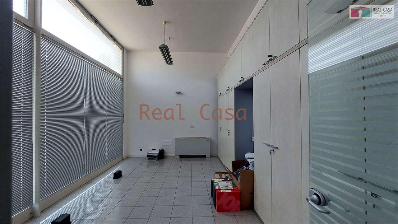 Affitto affitto, Modena Affitto affitto, Modena foto