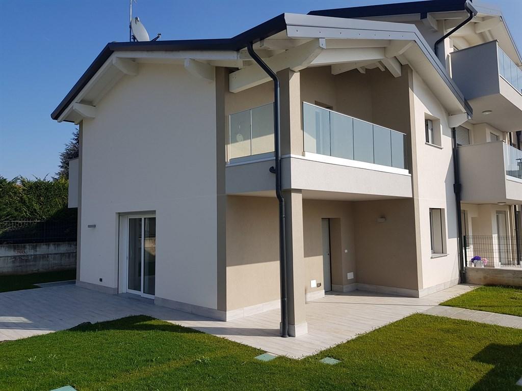 Vendita Villa a schiera, Cassano d'Adda foto