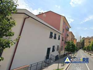 Vendita Esavani, Genova