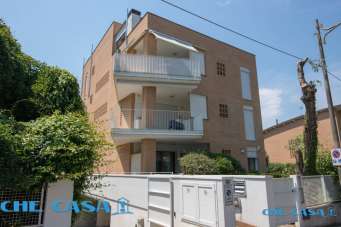 Vendita Quadrivani, Riccione