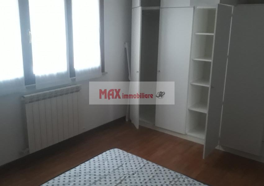 Venta Dos habitaciones, Pesaro foto