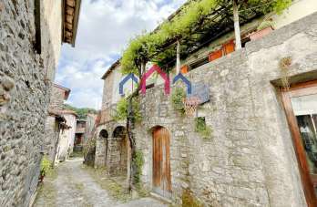 Vendita Casa indipendente, Borgo a Mozzano
