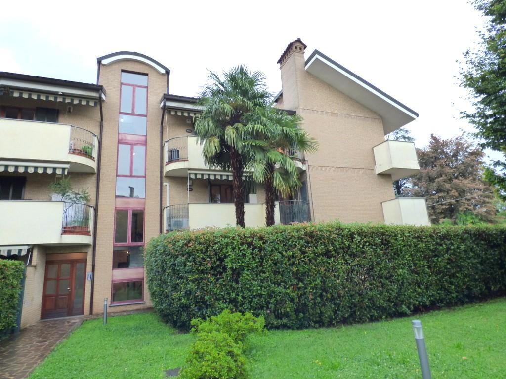 Vendita Appartamento, Desio foto