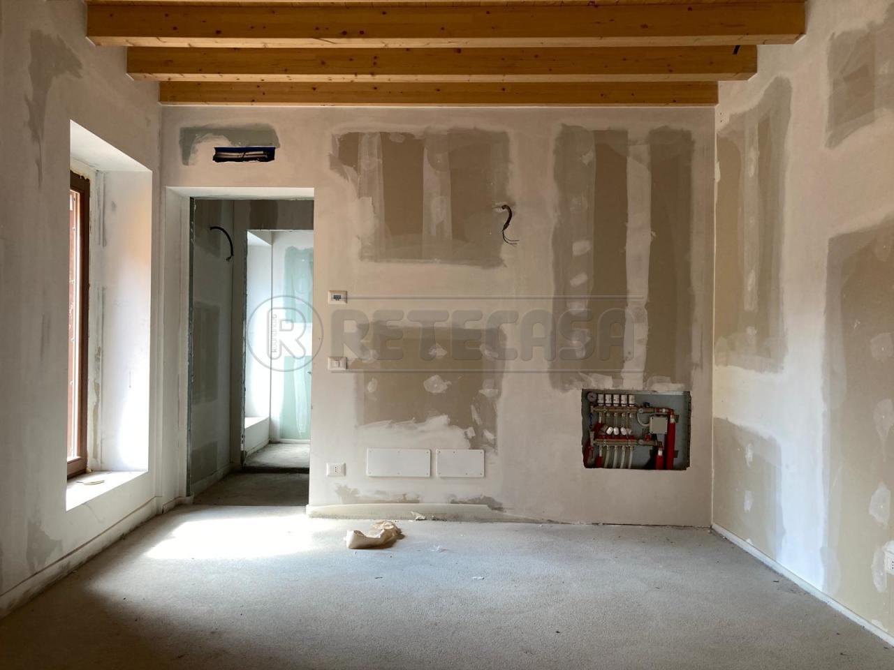 Vendita Bivani, Crema Vendita Bivani, Crema foto