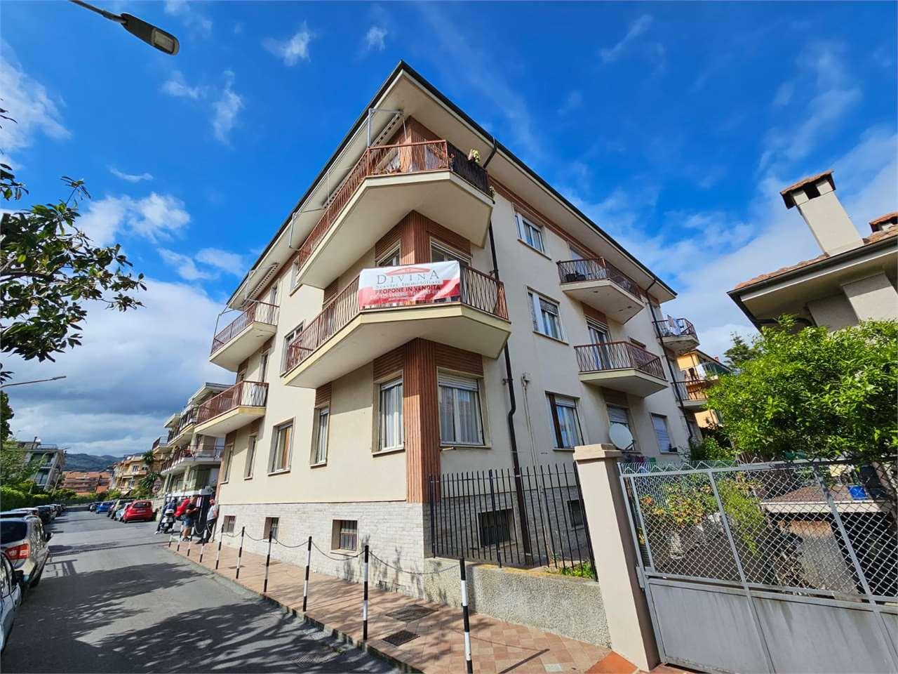 Vendita vendita, Diano Marina foto