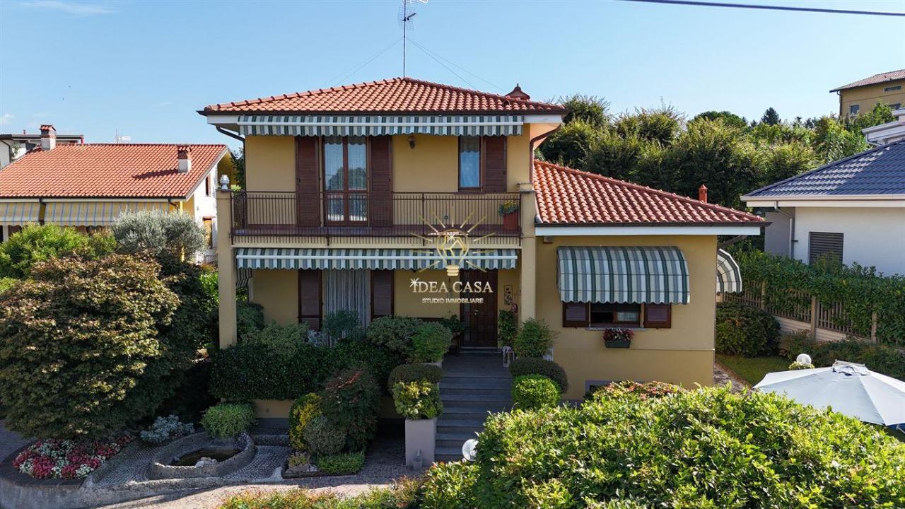 Vendita Villa, Cassago Brianza foto