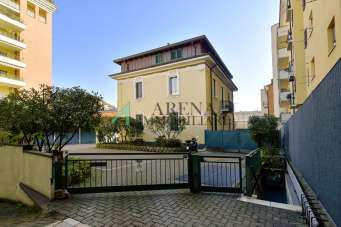 Vendita Bivani, Milano