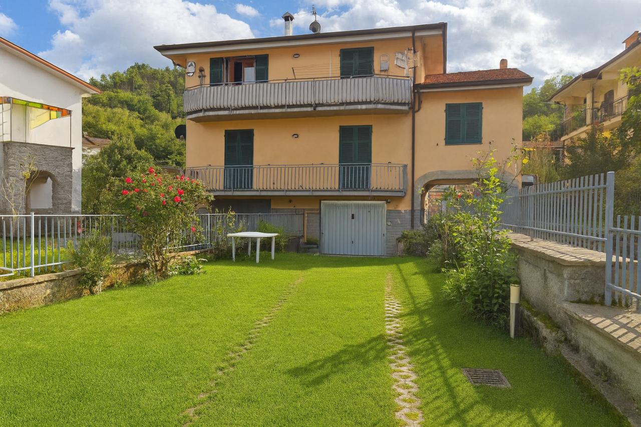 casa indipendente in vendita a Riccò del Golfo di Spezia
