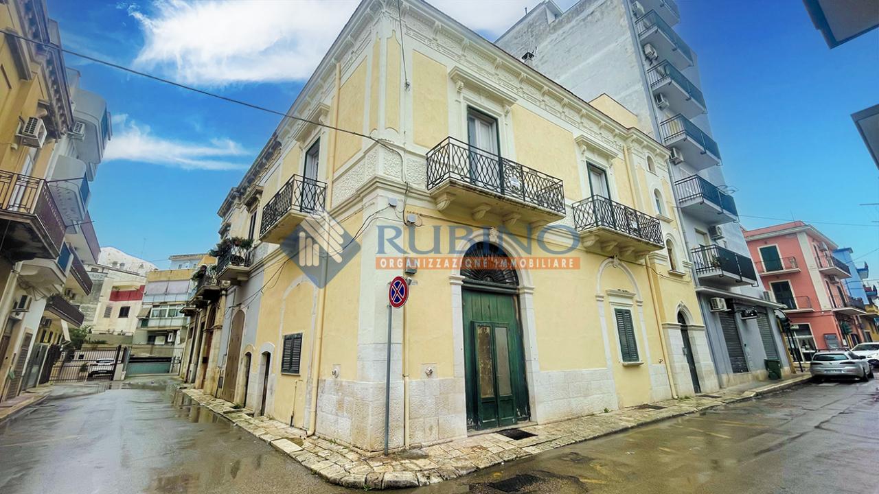 Vendita Quadrivani, Triggiano Vendita Quadrivani, Triggiano foto