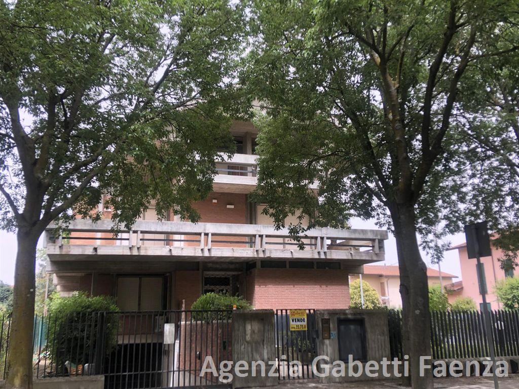Vendita Villa bifamiliare, Solarolo foto