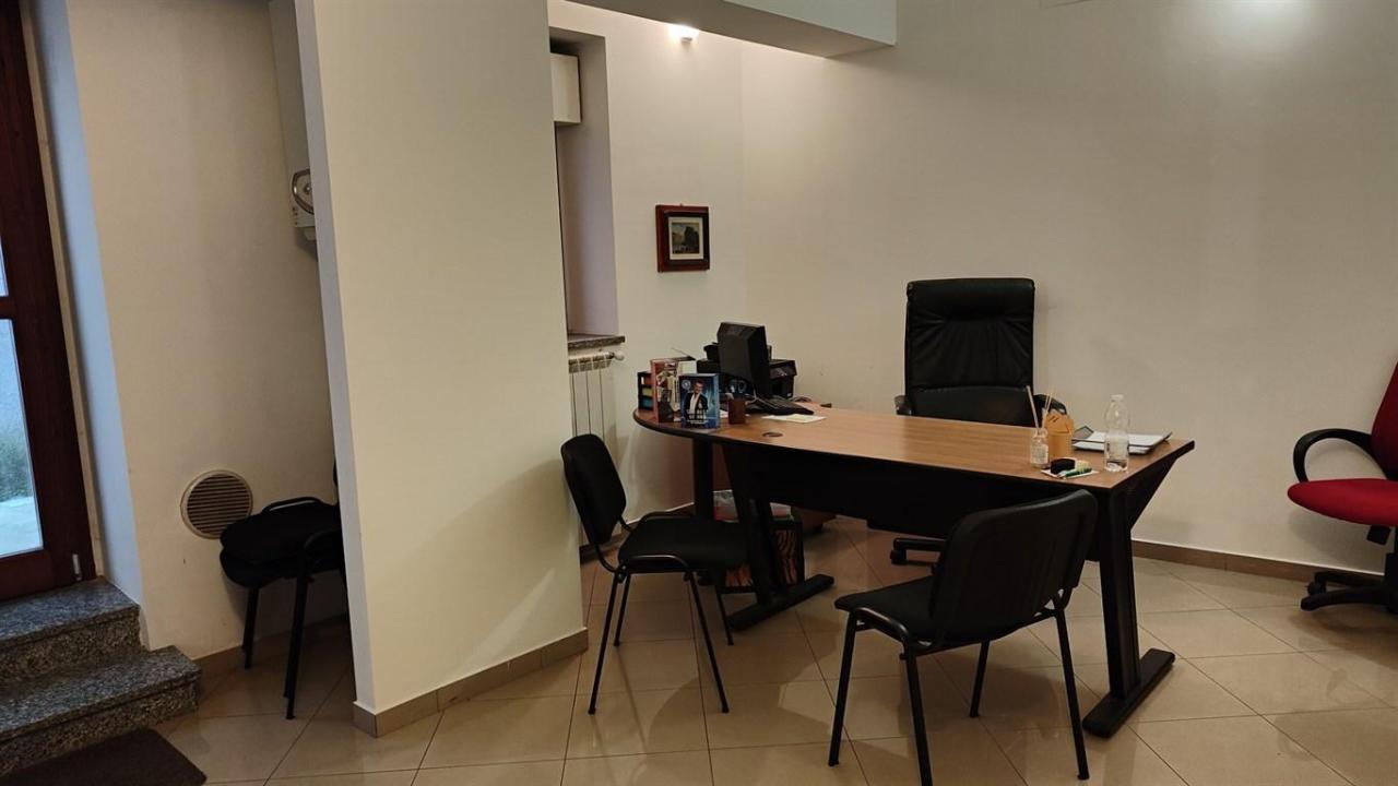 Affitto Ufficio, San Vittore Olona Affitto Ufficio, San Vittore Olona foto