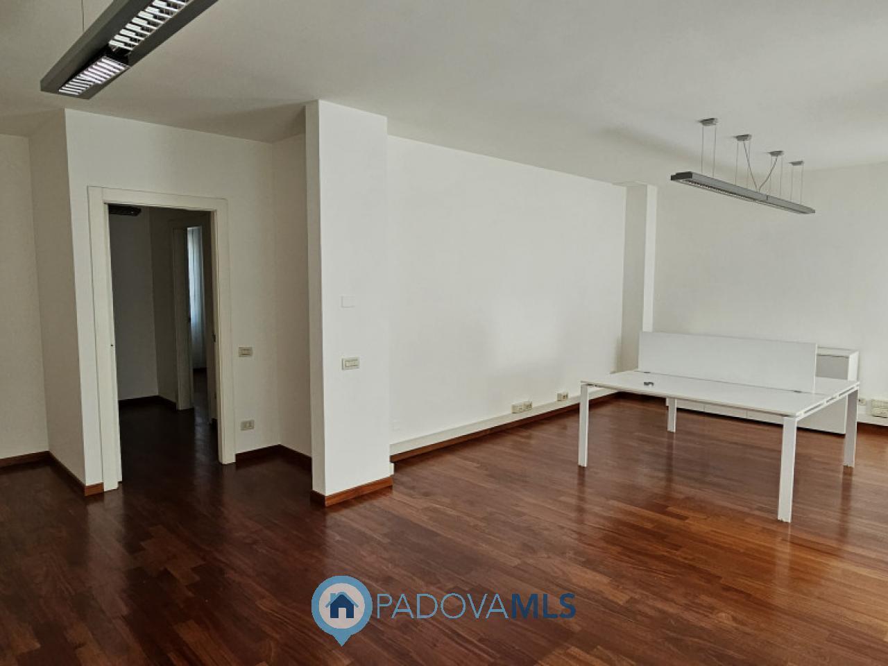 Vendita Trivani, Padova foto