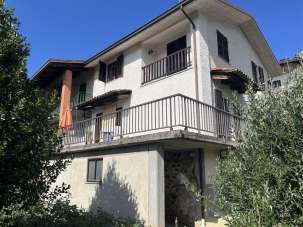 Vendita Casa Semindipendente, Lesegno