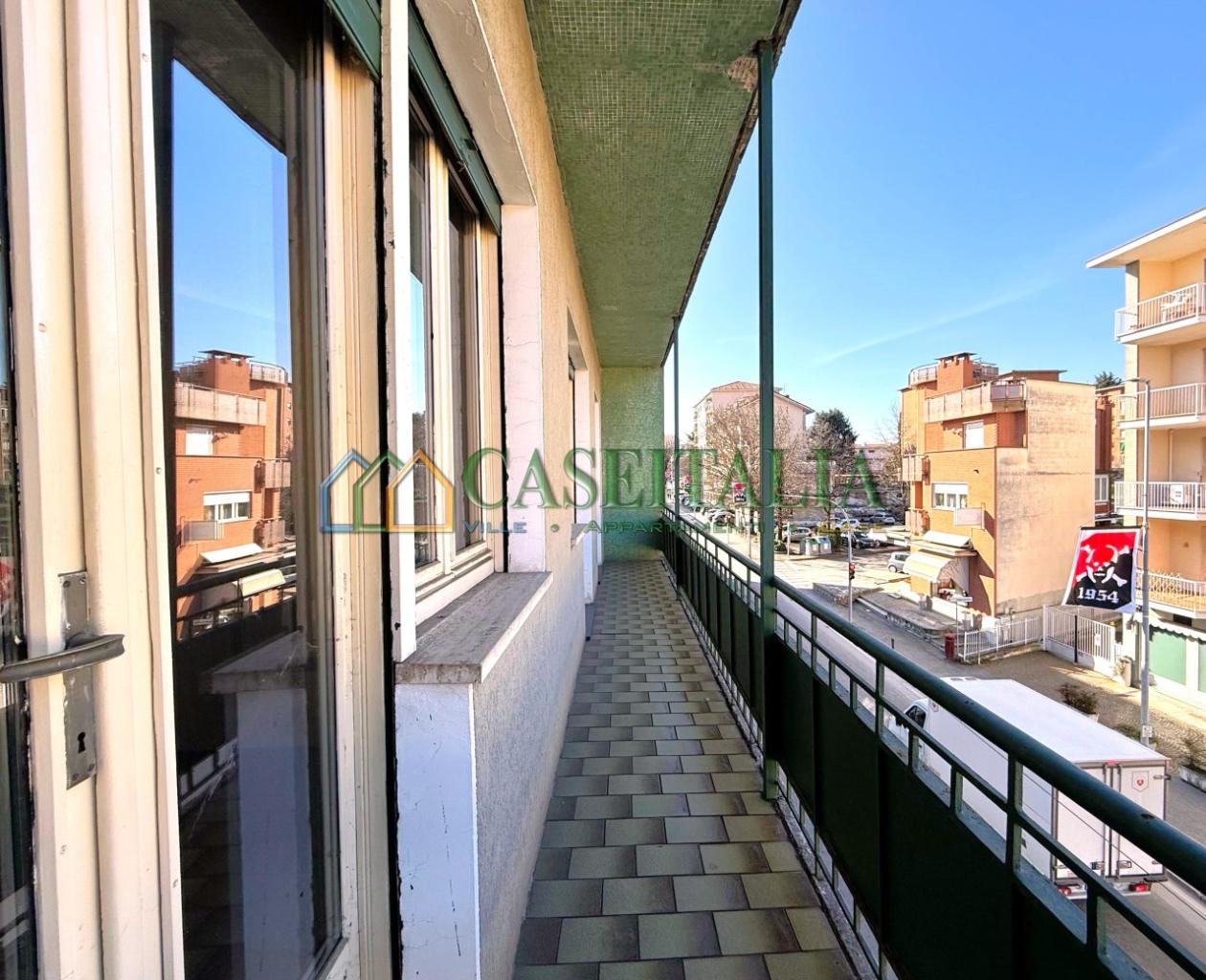 Vendita Pentavani, Ivrea foto