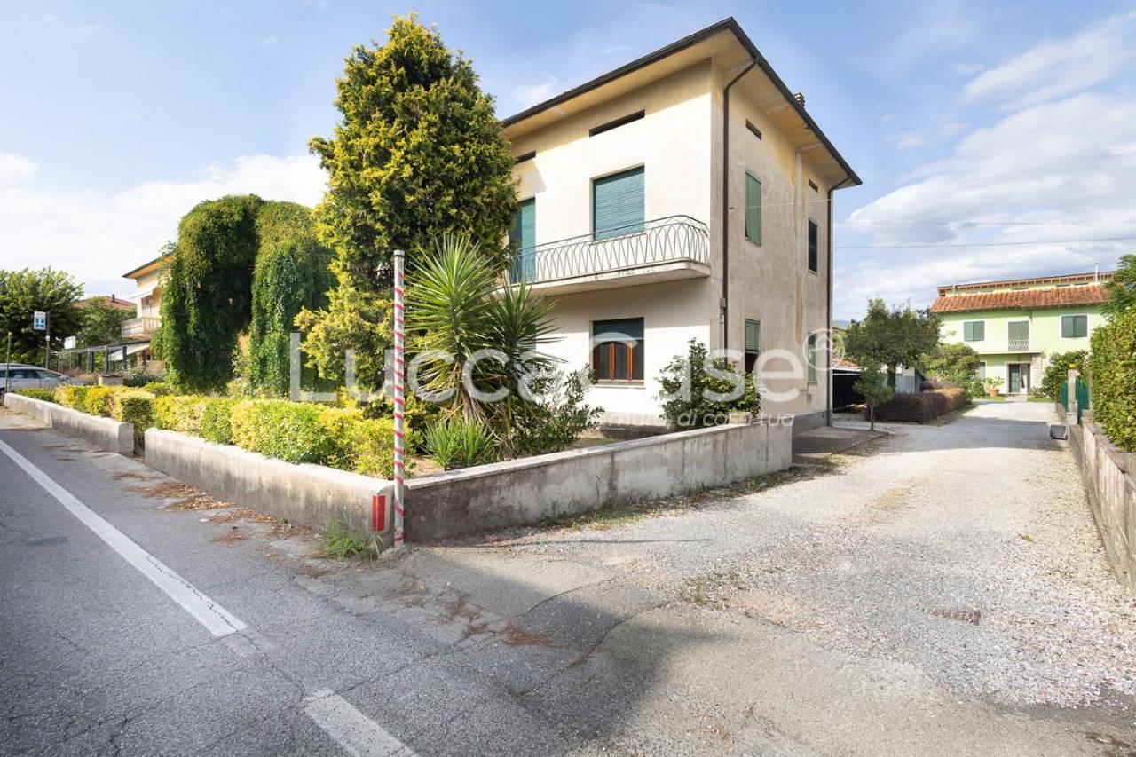 Vendita Casa indipendente, Lucca foto