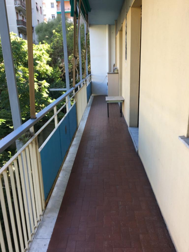 Vendita Eptavani, Genova foto