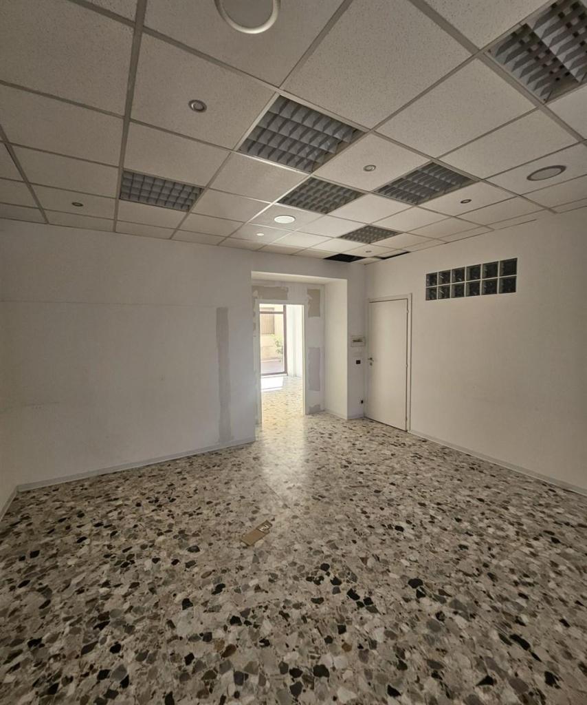 Vendita Negozio, Castel San Giovanni foto