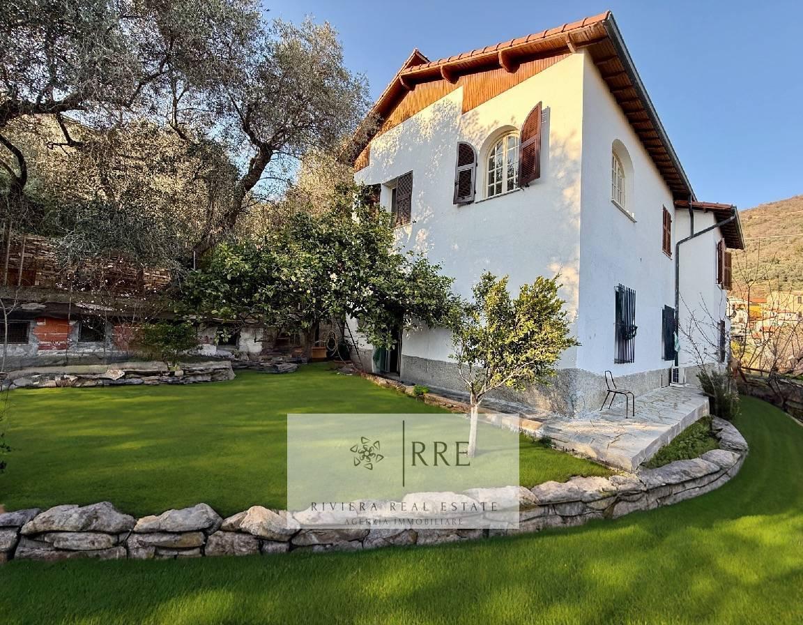 Vendita Casa indipendente, Imperia foto
