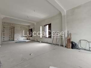 Affitto Locale commerciale, Lucca Affitto Locale commerciale, Lucca