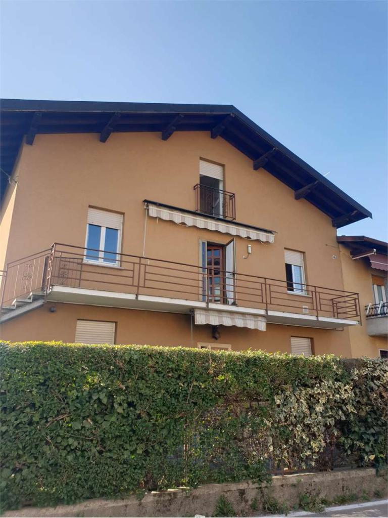 Affitto affitto, Albavilla foto