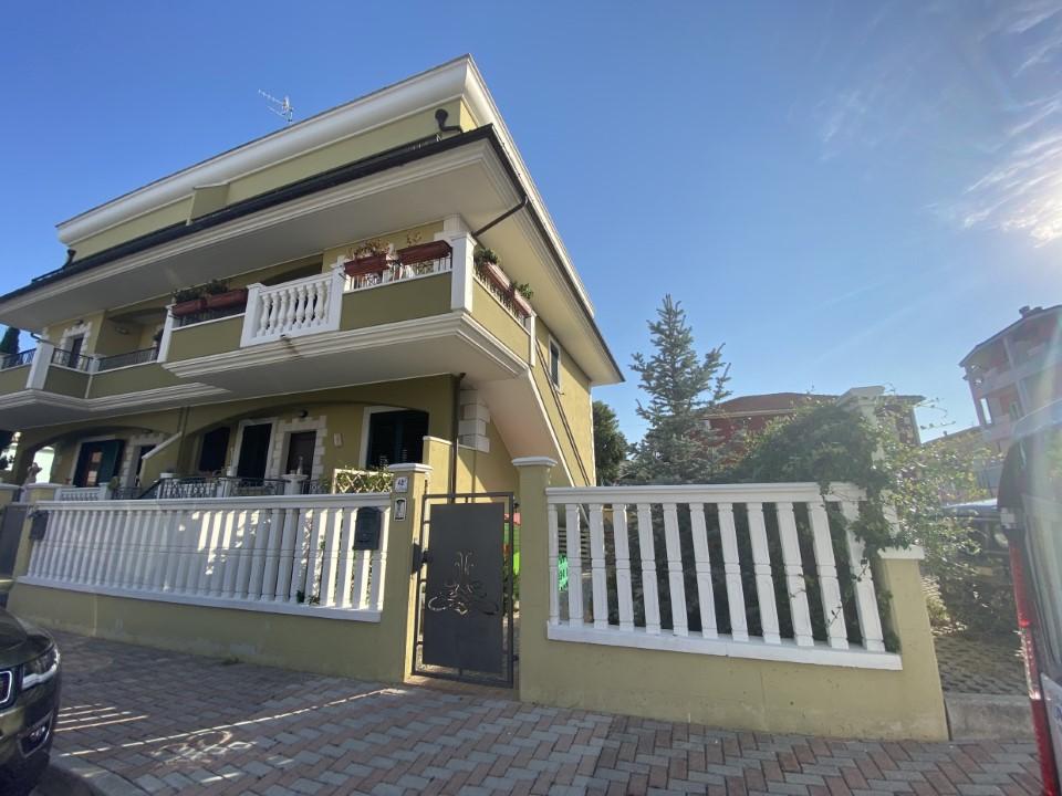 Vendita Quadrivani, Cepagatti Vendita Quadrivani, Cepagatti foto